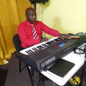 Meet your Posher, Derrick